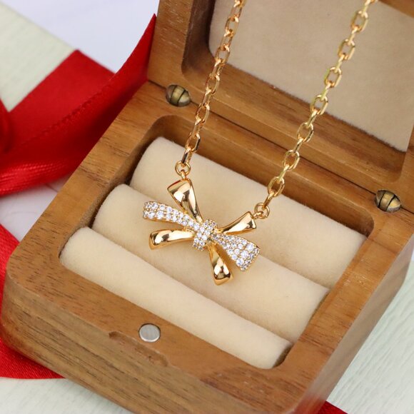 "Elegant Bow Rose Gold Necklace with Sparkling Crystal Detailing, XPNL1876 - Picture 4 of 12